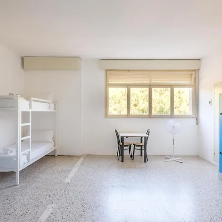 Meet Albergue Cervia